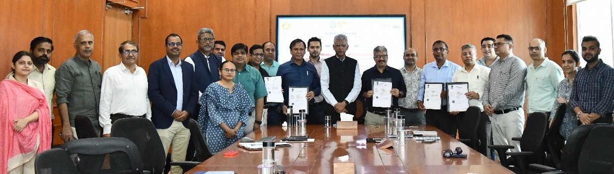 ' Arun Manhas , BS Sahay & Khalid Majeed sign landmark Tripartite MoU to establish J&K MSME Health Clinic'